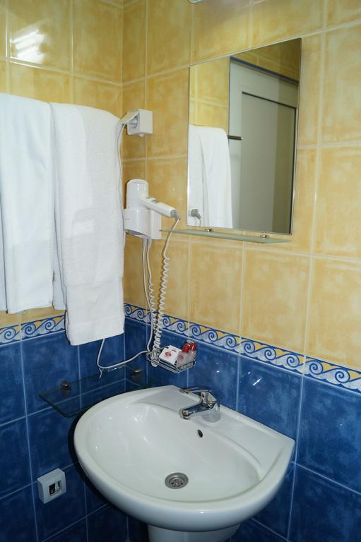 Hotel Kardjali Kŭrdzhali Exterior foto