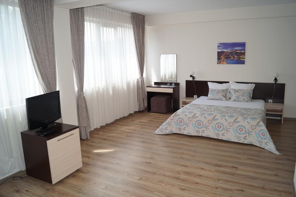 Hotel Kardjali Kŭrdzhali Exterior foto